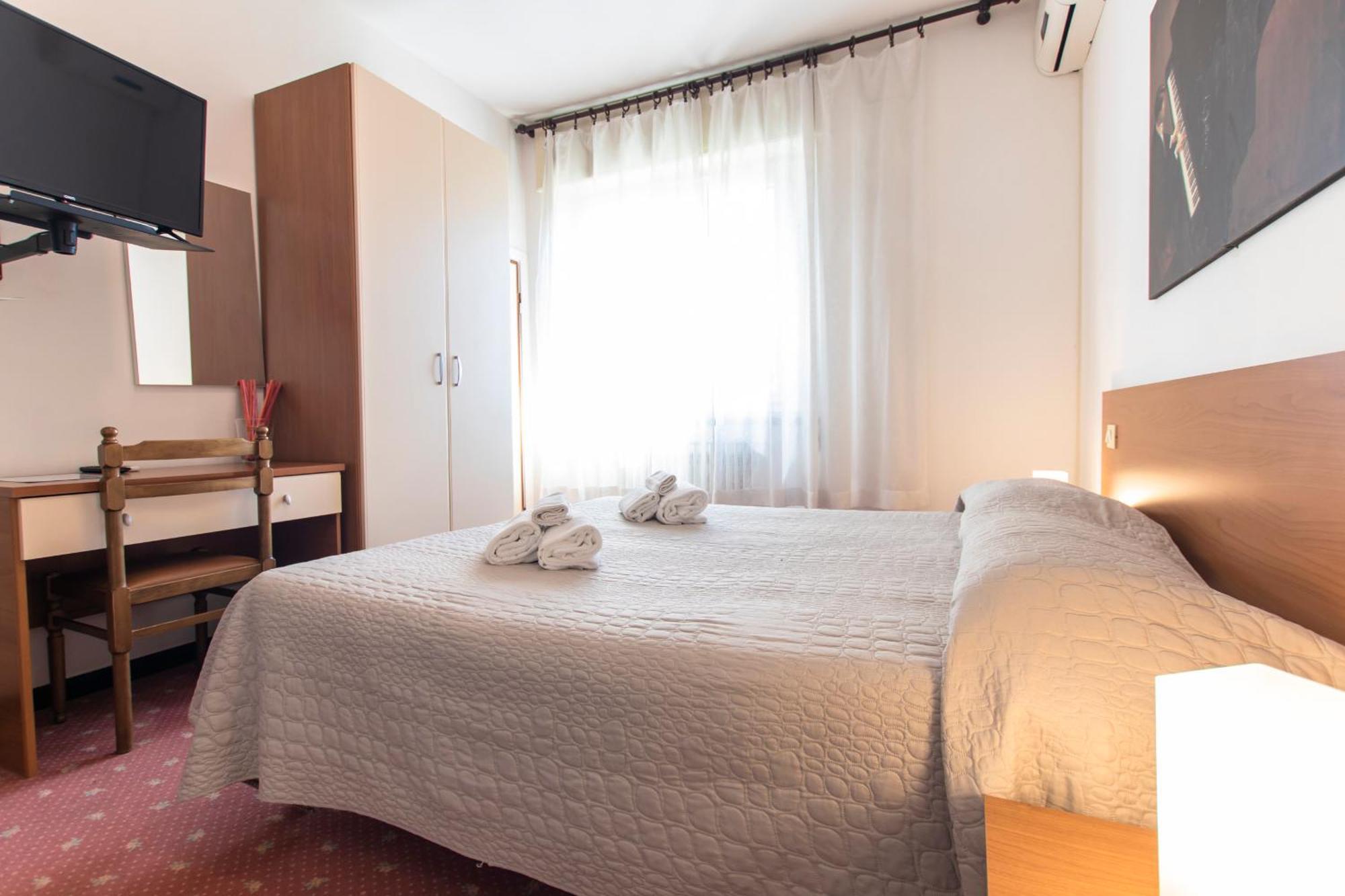 Villa Liberty Versilia 리도디캄파이오레 외부 사진